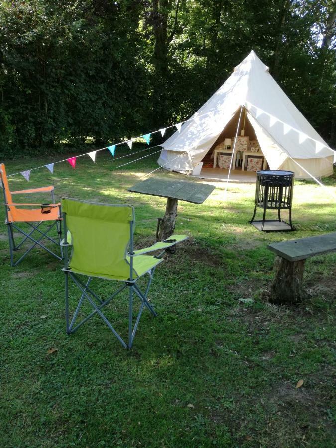 7 Valleys Camping 호텔 Flers  외부 사진